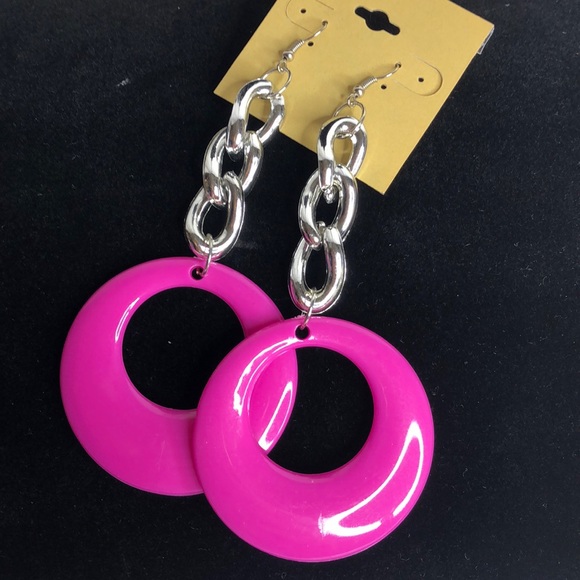 New earrings and bracelet 5/$20❤️ - Picture 3 of 3